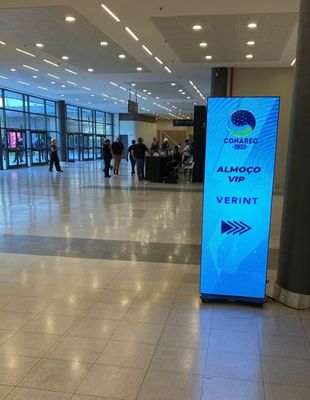 HD Ultra-dunne P1.86 Opvouwbaar LED Poster Scherm Reclame Videospeler Light Up Poster