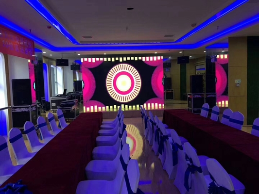 32 * 16cm Animatie Klein Pixel Led Display ODM 640 * 480mm Kas