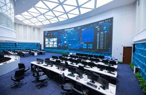 De Binnenhuur Gebogen Geleide Vertoning van SMD1010 P1.25mm RGB voor Control Center