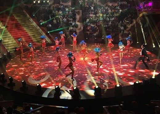 52×52 Hoogte van de punten3840hz verfrist de Kleurrijke Geleide Dance Floor Huur zich P4.81mm