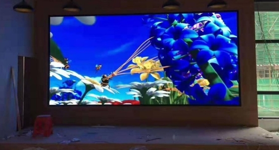 512×512mm de P2 Geleide Videocomités 800cd 1R1G1B van de Muurmodule Binnen