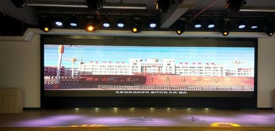 900cd Binnen Full Color LED Scherm Verhuur P3.91 LED Matrix Wand CCC 65410 Pixels