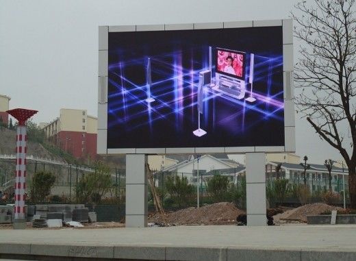 P6.67 Commerciële buitenreclame schermbord 16.7M 7000cd/ M2