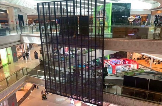 Leidde het P3.91mm1r1g1b Transparante Glas het Scherm HD Geleid Mesh Video Wall ISO9001