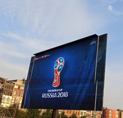 ODM P3.076 Outdoor LED Video Wanden Led Billboard Vaste ISO14001 1R1G1B Reclame
