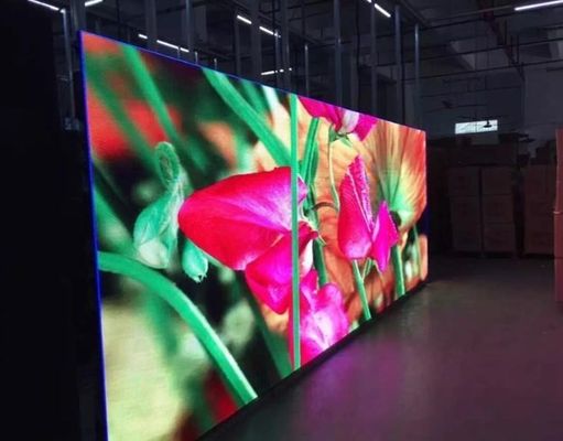 Buiten LED Videoschermen P10 Displays 1R1G1B Enkele Zuil Type SMD3535