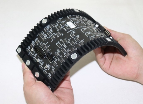 240X120mm Gebogen van het LEIDENE Binnenp2 LEIDEN Vertoningsscherm SMD1515 Flexibel Modulecomité
