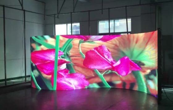 Gemakkelijk te installeren,duurzaam P3.91 Indoor/Outdoor LED Screen Stage Background Curve LED Display